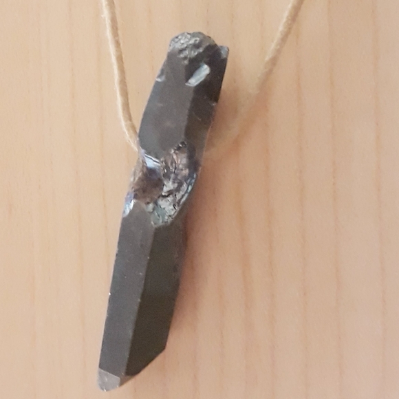 Aura Titanium Quartz Crystal Pendant Necklace - Picture 13 of 14